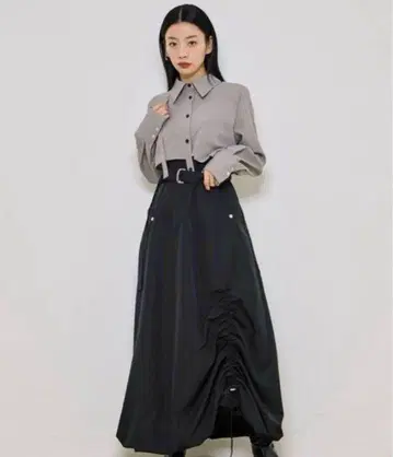 UNITED TOKYO 롱 슬리브 벌룬 원피스
