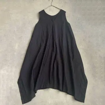 YACCO MARIKARDO 롱 원피스 변형 전체 핀턱 슬리브리스 네이비