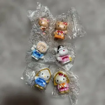 레트로 키티 다니엘 키링 체인 없음