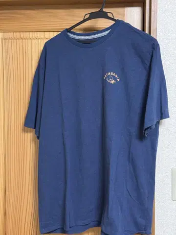 Patagonia 네이비 티셔츠 L 사이즈