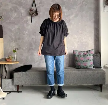 kubosanmade 도트 무늬 블랙 볼륨 소매 블라우스 뒤 리본