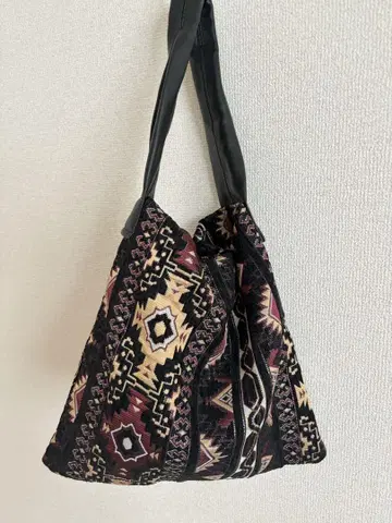 미사용 새상품 오리엔탈 패턴 숄더백