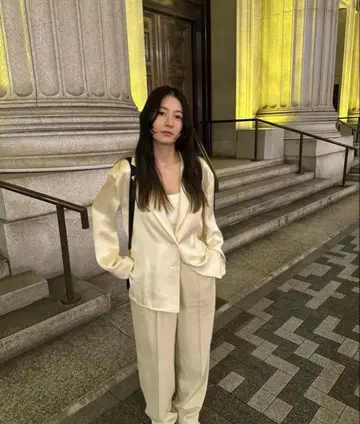 clane 새틴 자켓