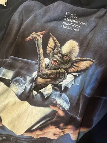 ZARA GREMLINS 티셔츠 L 사이즈