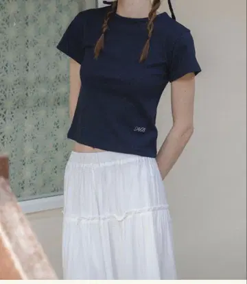 앨리슨 브라운 1회 착용 365 BASIC T-SHIRT Navy 완판템