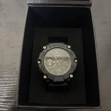 컨디션 최상 CASIO 지샥 GM-2100BB-1AJF