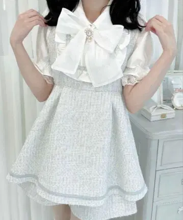 리본 포함 트위드 셋업