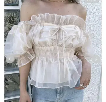 snidel 개더 프릴 오프숄더 블라우스