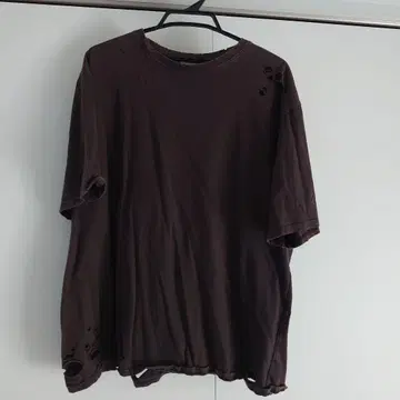 PUNYUS 데미지 가공 반팔 티셔츠 차콜 그레이 4