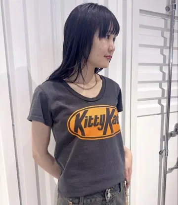 MIXTA 미쿠스타 PRINT TEE KITTY KAT 티셔츠