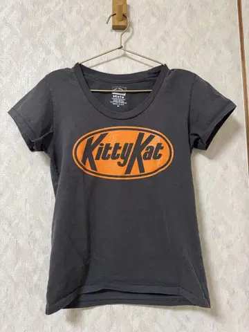 MIXTA 미쿠스타 PRINT TEE KITTY KAT 티셔츠