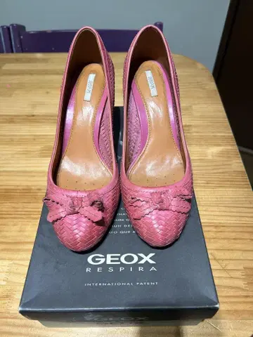 레어 빅 사이즈 GEOX 26.0cm 핑크 하이힐 리본 가죽