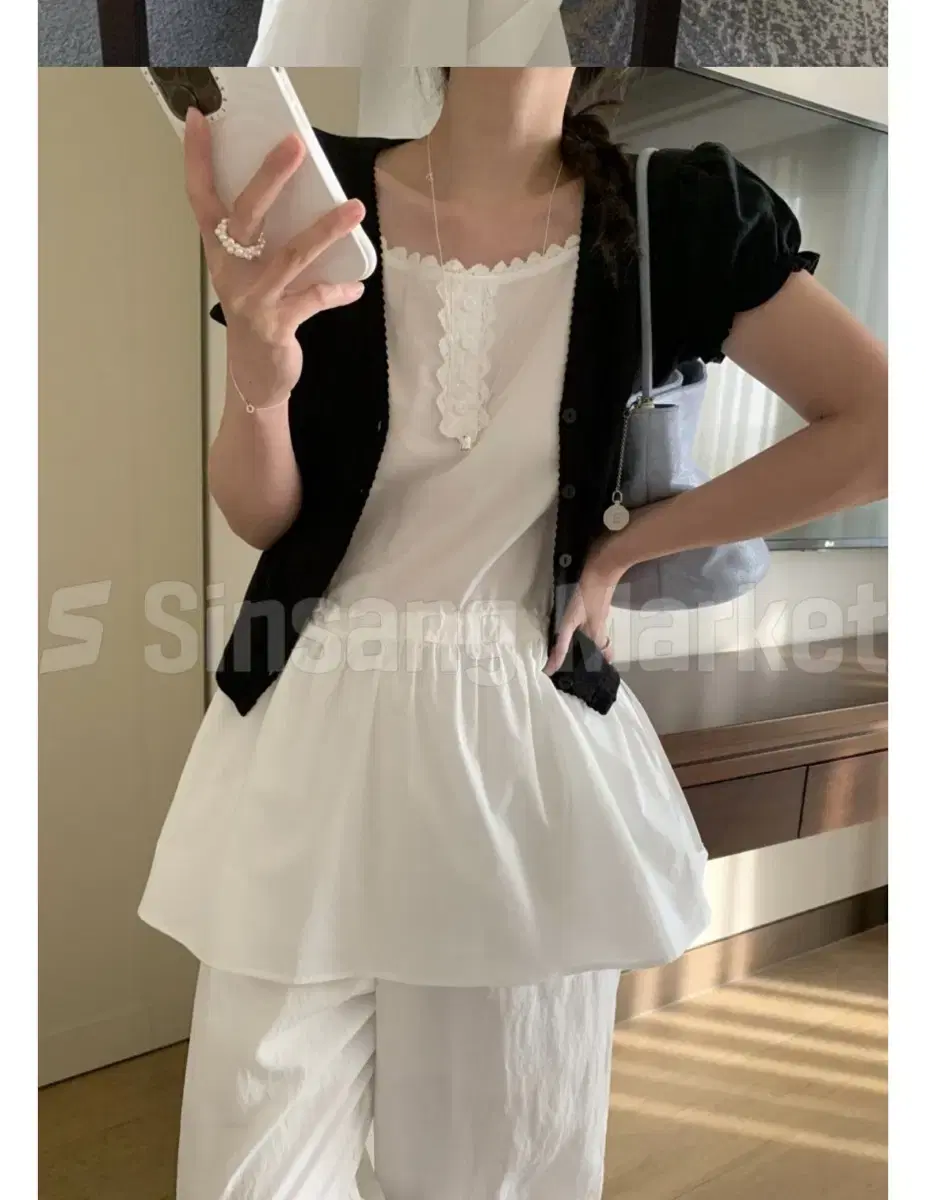 멜라운지 브이 퍼프 가디건 (블랙)