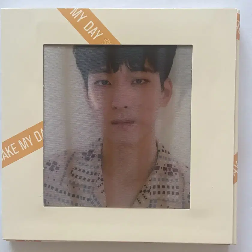 Weeekly オール 全員 集合 団体 日本 ペンコンMD トレカ 2枚セット WTS LFB SEVENTEEN BULK SCOUPS PHOTOCARDS mixed album, kit