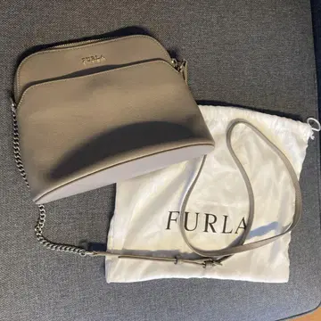 FURLA 그레이 숄더백 수납 가방 포함