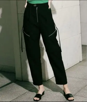 Maison special 메니스러쉬 테이퍼드 팬츠 블랙