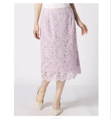 연보라색 레이스 미디 스커트