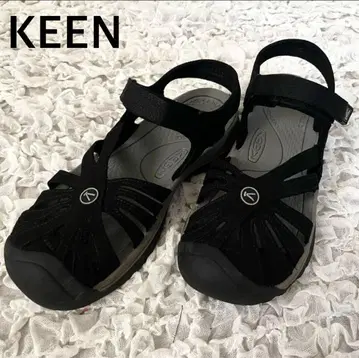 인기 새상품급 KEEN 블랙 로즈 샌들 24cm