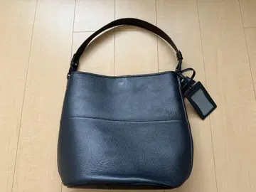 Pelle Morbida 네이비 가죽 백