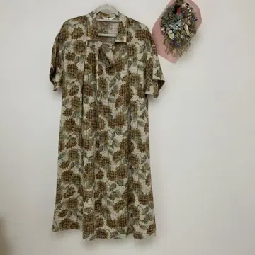 코튼 하우스 아야 반팔 해바라기 무늬 원피스