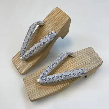 나뭇결 무늬 레이스 일본 나막신