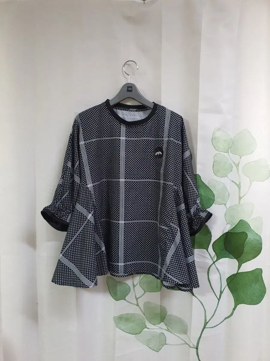 플레어 블라우스