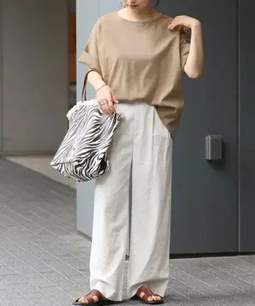 JOURNALSTANDARD 분또 크루넥 풀오버 새상품급