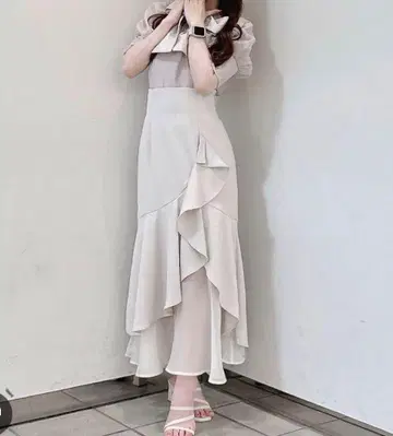 안미르 AnMILLE 헴 프릴 시어 SK 롱 스커트