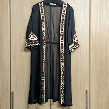 미사용 새상품 자수 롱 가디건 비침 썸머 가디건 블랙