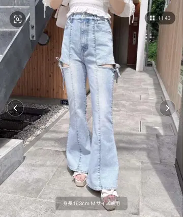 INGNI 사이드 리본 컷 아웃 플레어 데님 팬츠 S