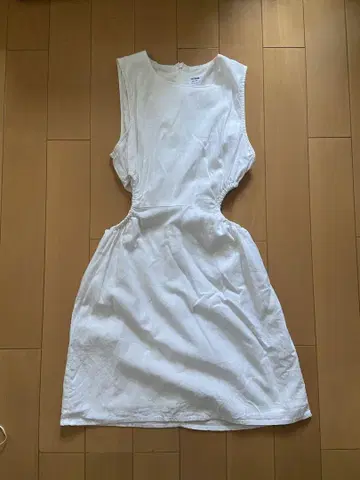 COTTON:ON 화이트 슬리브리스 미니 원피스 XS