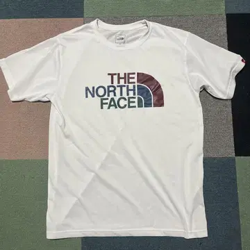 THE NORTH FACE 티셔츠