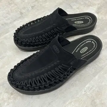 KEEN 샌들 UNEEK II SLIDE 유니크 투 슬라이드 블랙