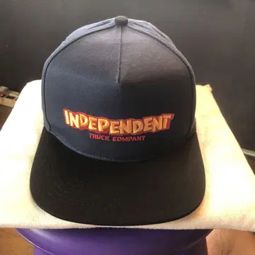 independent 베이스볼 캡