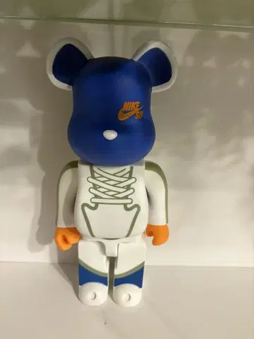 베어브릭 나이키 SB 블루 400%
