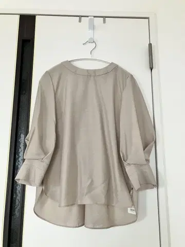 어반 리서치 블라우스