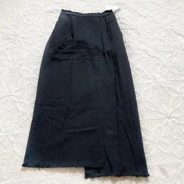 택 포함 미사용 새상품 안티카 밀리터리풍 롱 스커트 블랙 허리밴딩
