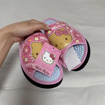 헬로키티 건강 샌들