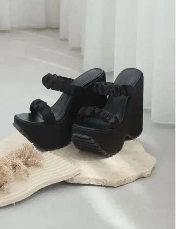 Darich 다리치 새틴 플랫폼 샌들 L 사이즈