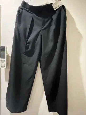 유니클로 블랙 와이드 팬츠 M 사이즈