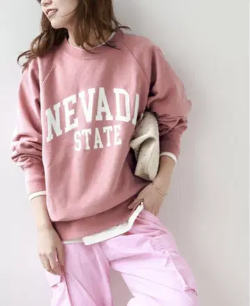 새상품 레리움 NEVADA 로고 맨투맨 핑크 2024