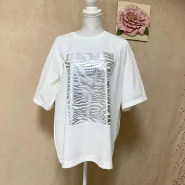 쿨 카레안 반팔 티셔츠 그래픽 프린트 오버사이즈 화이트