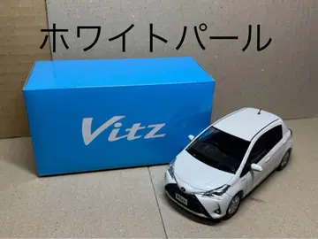 도요타 비츠 HV 화이트 펄 색상 견본 미니카 컬러 샘플 미사용