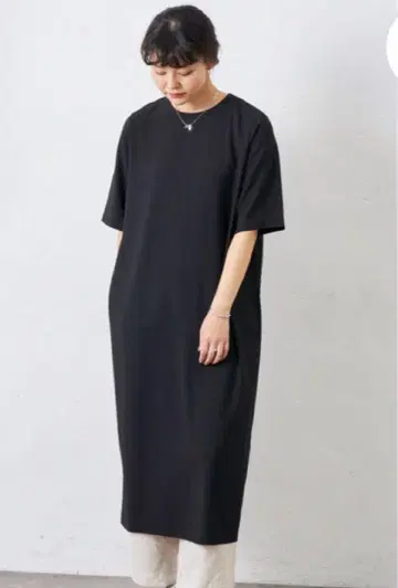 사이드 버튼 숏 슬리브 원피스 콜라주 개럴개런트 새상품 블랙