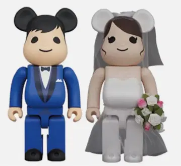 Bearbrick Wedding Greeting Marriage 400%