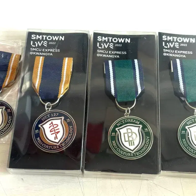 SMCU エンブレム イェソン - メルカリ SMTOWN SMCU エンブレムバッジ