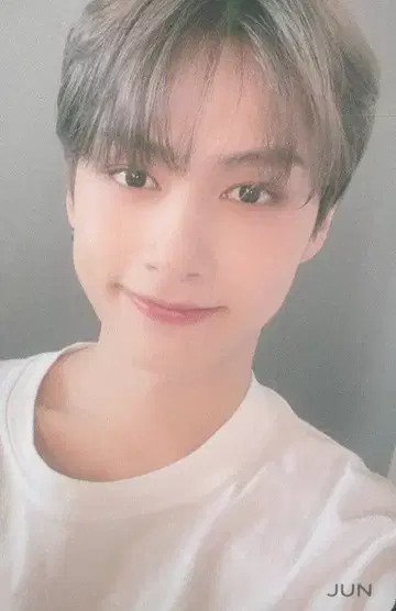 SEVENTEEN HMV JUN 혼자가 아니야 ver.2