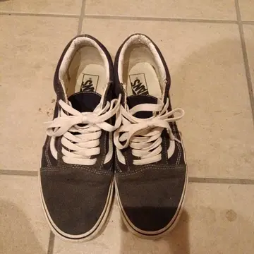 Vans 네이비 스니커즈