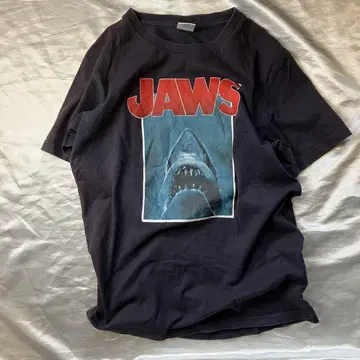 JAWS 티셔츠