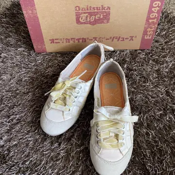 오니츠카타이거 스니커즈